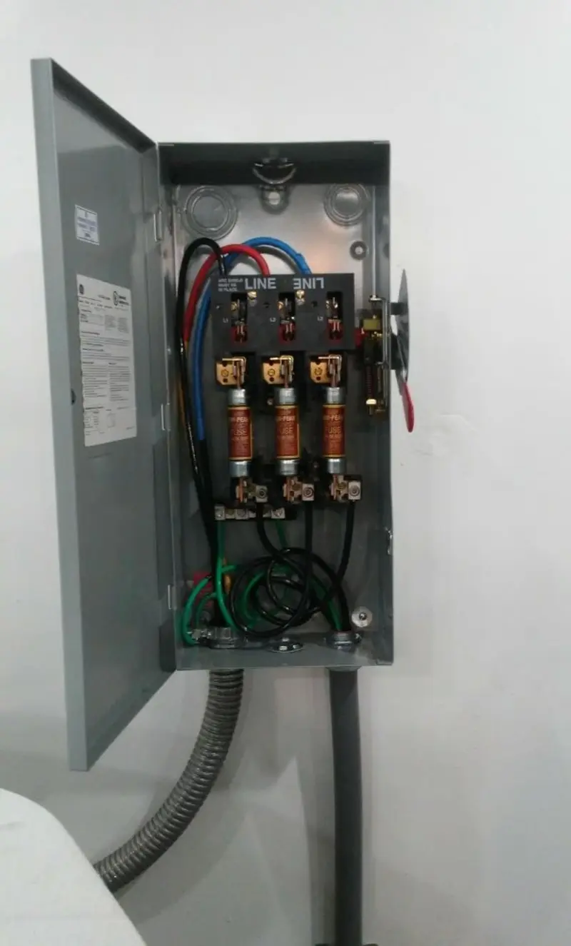 Three-phase disconnect switch installed for Electrical Wiring & Rewiring in Eastlake